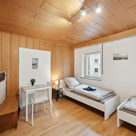 Home2stay Apartmenthaus Waiblingen City Kitchen,wifi,parking *** * Βάιμπλινγκεν